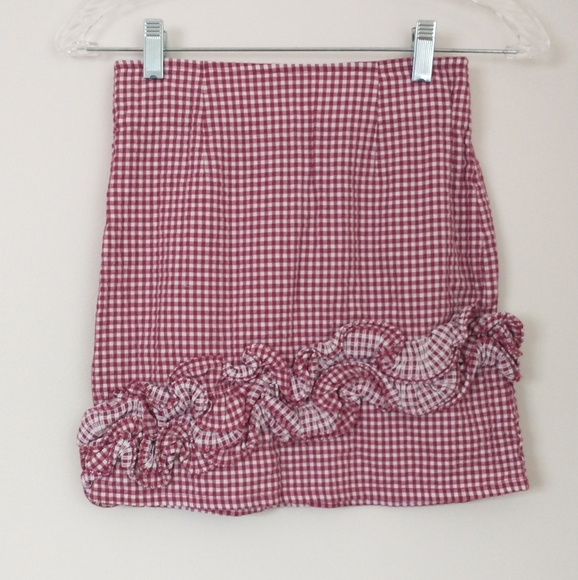 Lovers + Friends Dresses & Skirts - Lovers + Friends red gingham ruffled skirt XS
